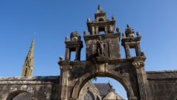 (2015-04) -15- Enclos paroissial d'Argol